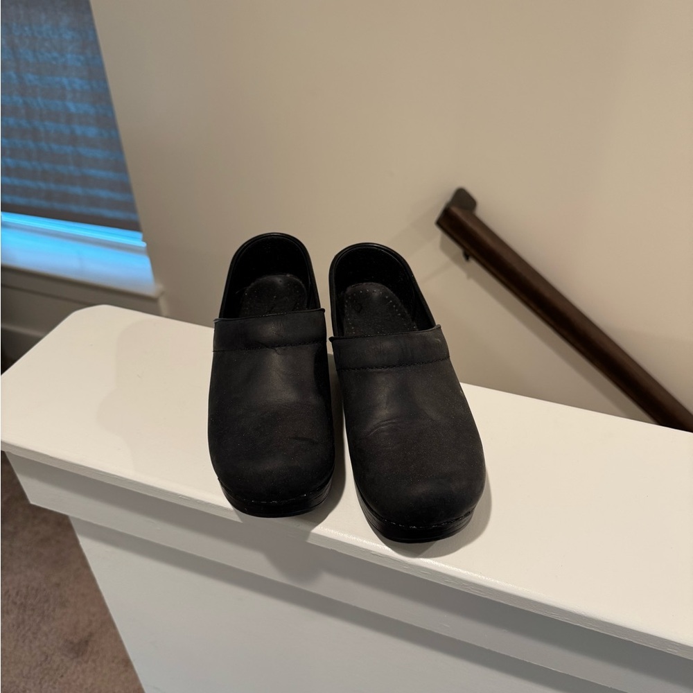 Black Clogs - Picture 2 of 4